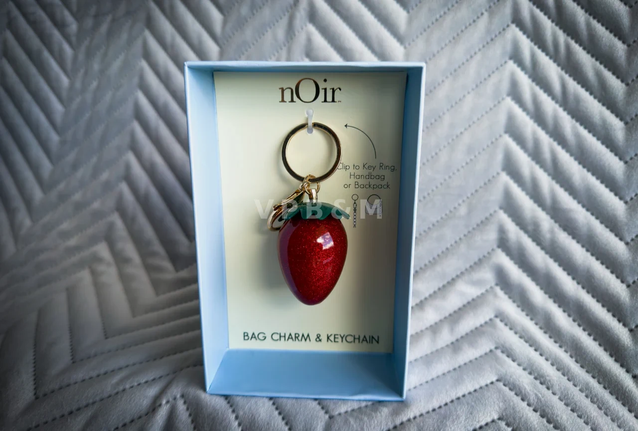 Strawberry - Charm